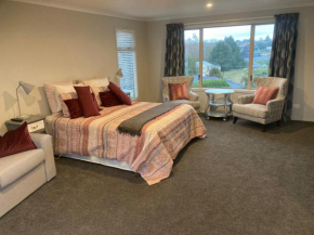 Cambridge Te Awa Rivertrail BnB